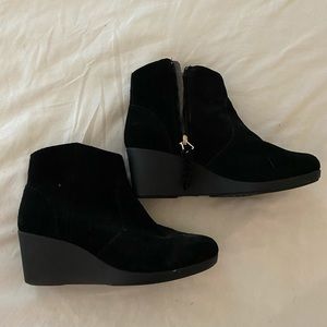 Black Crocs wedge booties, suede and croc material
